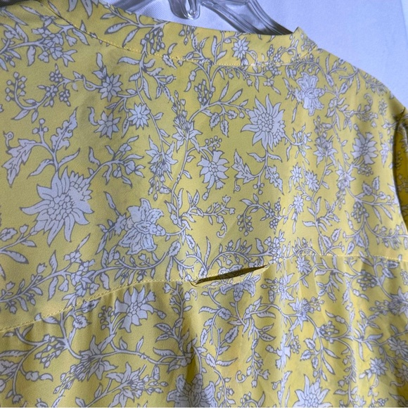 Rose and Olive Button Down Yellow and Gray Chintz Floral Blouse Womens Large - Picture 6 of 7